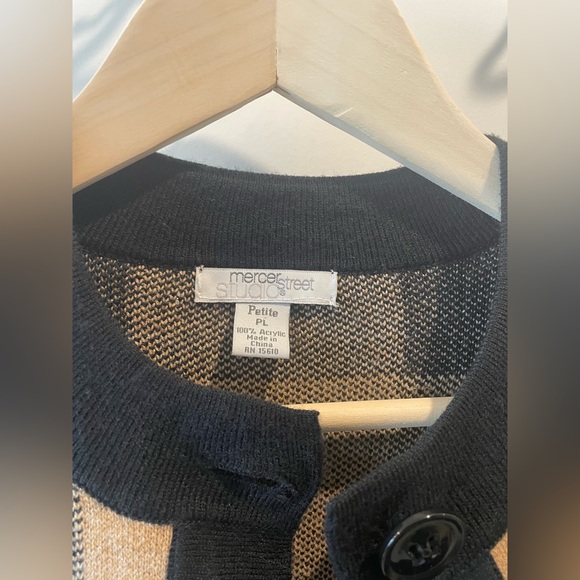 Mercer Street Studio Black and Tan Cardigan Sweater - Picture 4 of 13